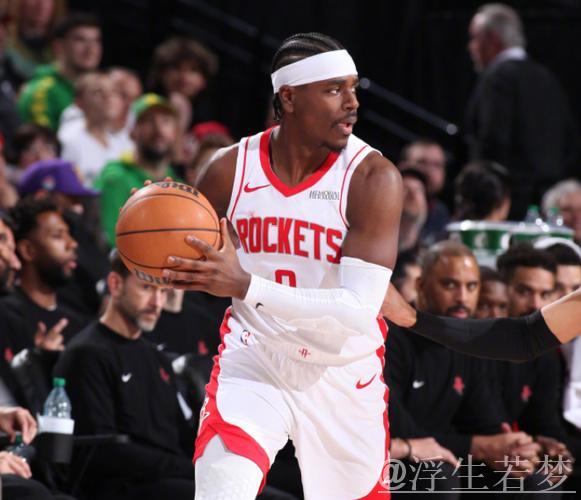 火箭2队阵容升级!霍乐迪成攻防全能最佳第六人,阿门展现巅峰状态 火箭2队阵容升级!霍乐迪成攻防全能最佳第六人,阿门展现巅峰状态