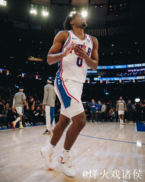 哈特三双尼克斯大胜国王 马克西31分76人擒牛 哈特三双尼克斯大胜国王 马克西31分76人擒牛