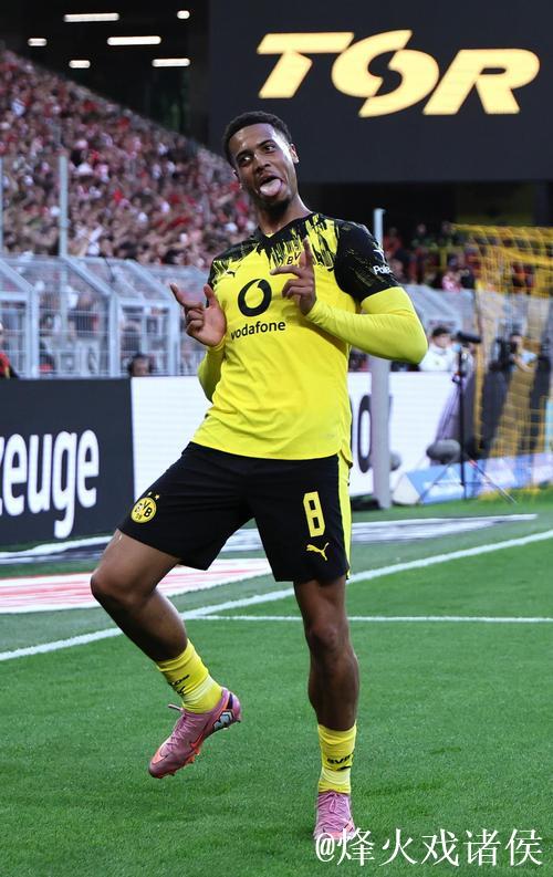 欧冠战报：多特蒙德与博德闪耀2-2握手言和，本菲卡2-0力克那不勒斯